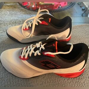 NWOB Men’s LOTTO Mirage Performance Athletic Shoes